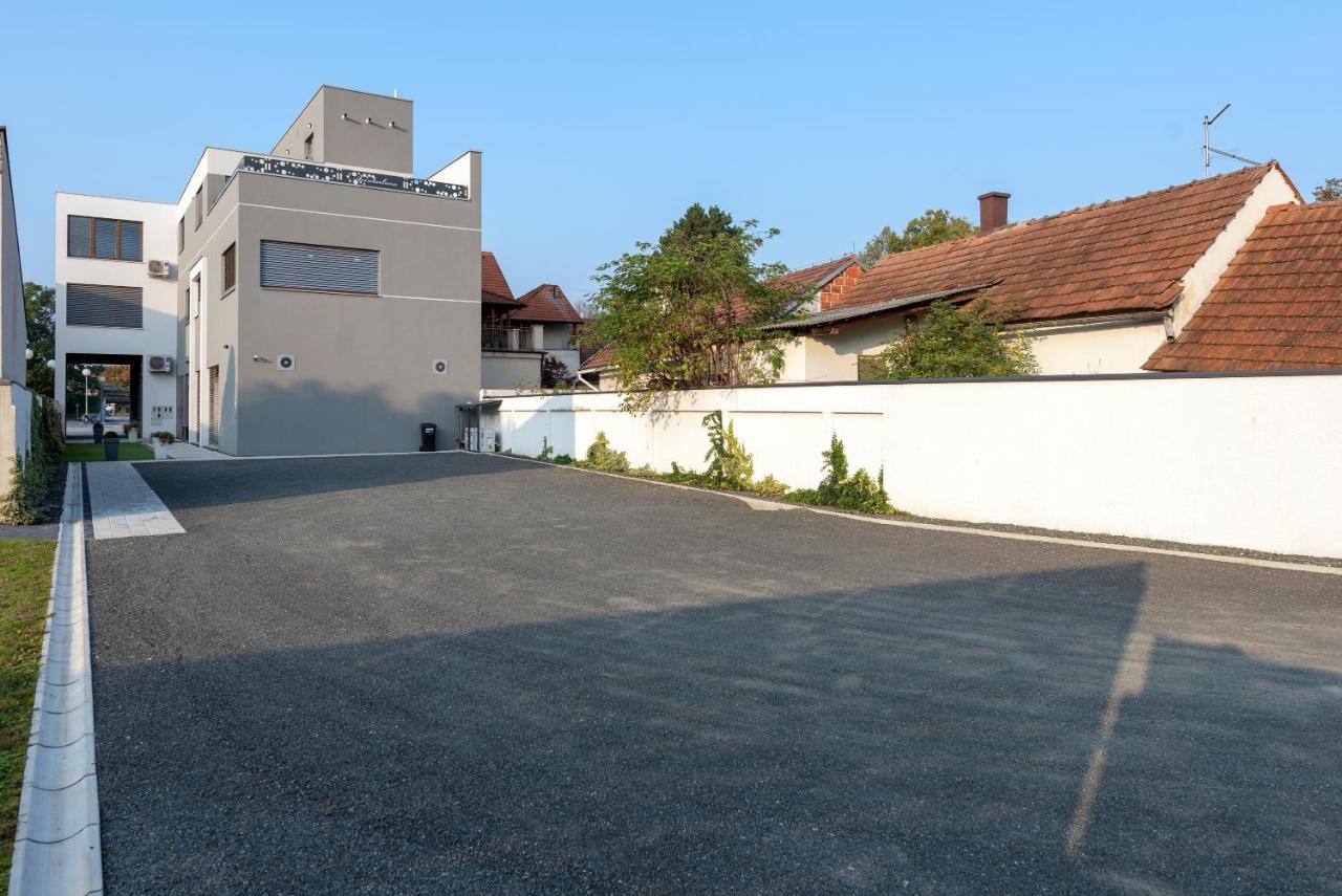 Arcobaleno Apartments & Rooms Varasd Kültér fotó